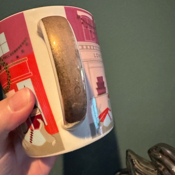 Radley London Holiday Window Shopping Scottish Terrier Mug - Picture 6 of 9